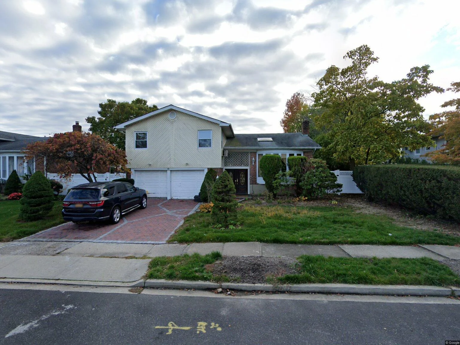 14 Bonnie Drive, Westbury, New York